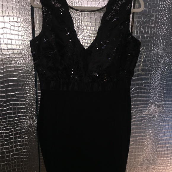 Black Satin Plunging Sequined Lace LBD Sexy NWT 12 - Picture 7 of 8